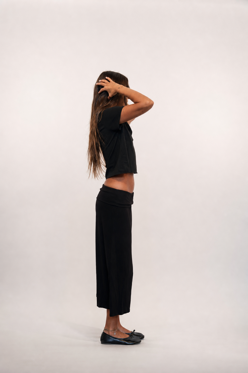 ESCONDIDO CAPRIS — Femera